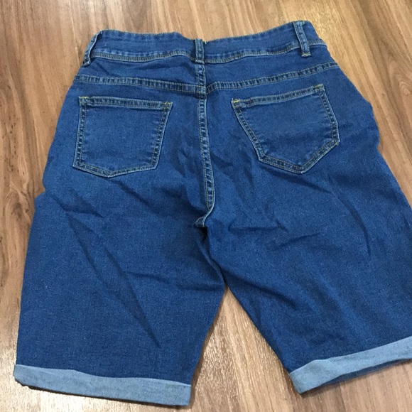 2 items,bermuda Denim jeans size S &size29,stretched,high waist flared leg jeans - Picture 2 of 5